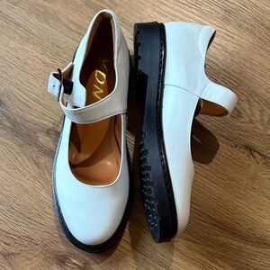 YDN NWOT White Mary Jane Flats with Black Soles
